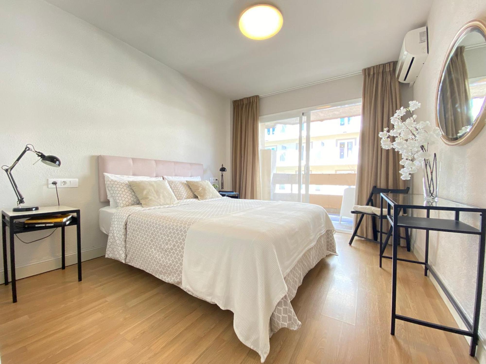 La Pimentera Central Apartments 3 - Parking Gratis Marbella Bagian luar foto